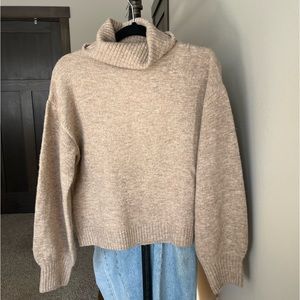 Lulu’s Balloon Sleeve Sweater